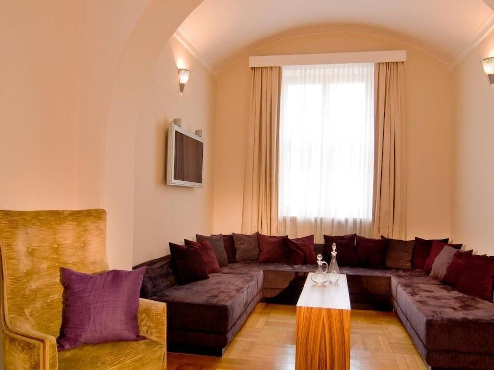 Herzogshof - Boutique-Hotel Am Dom Regensburg Exterior photo