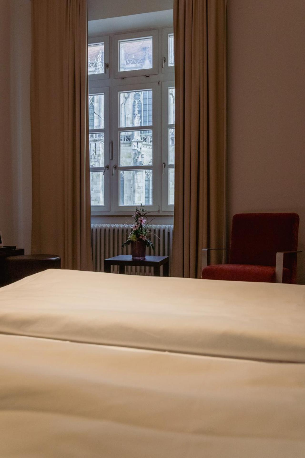 Herzogshof - Boutique-Hotel Am Dom Regensburg Exterior photo